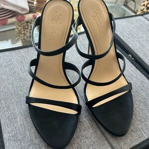 Women’s Vince Camuto Black Stiletto Satin Heels -  NWT - Sz 9.5